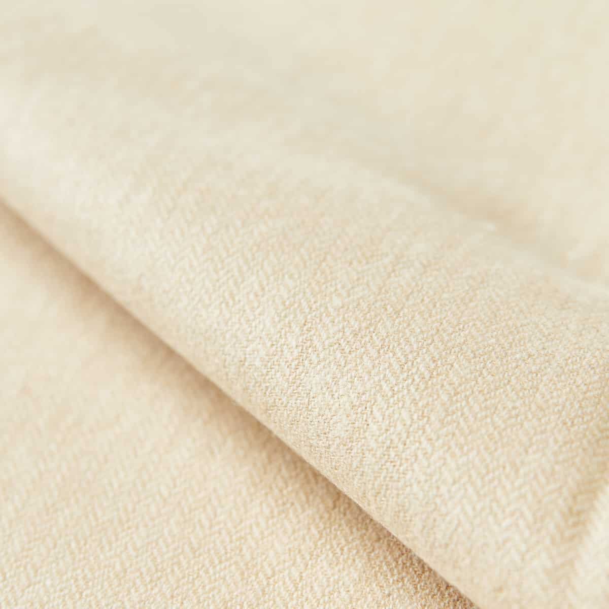 W19517-Upholstered furniture, sofa, panel, curtain, pillow 25%W 50%A 25%P 