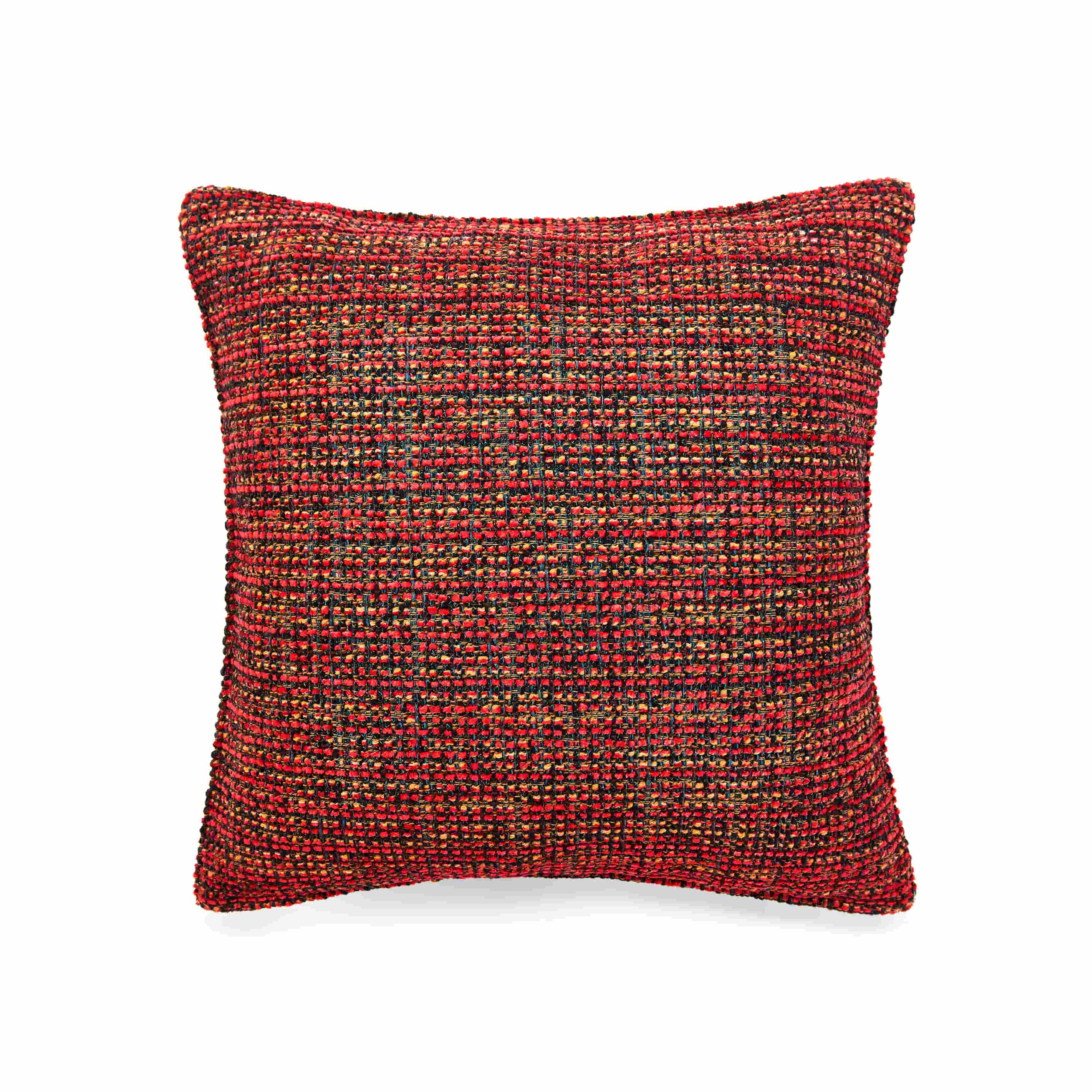 P14032-8 pillow 2.4%P,69.8%C,26%V,1.8%L